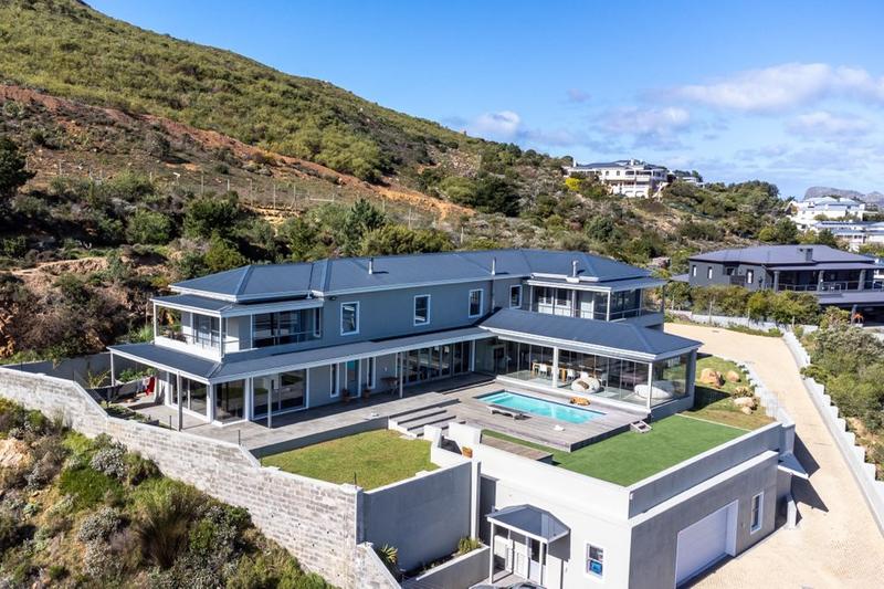 5 Bedroom Property for Sale in Belvedere Western Cape